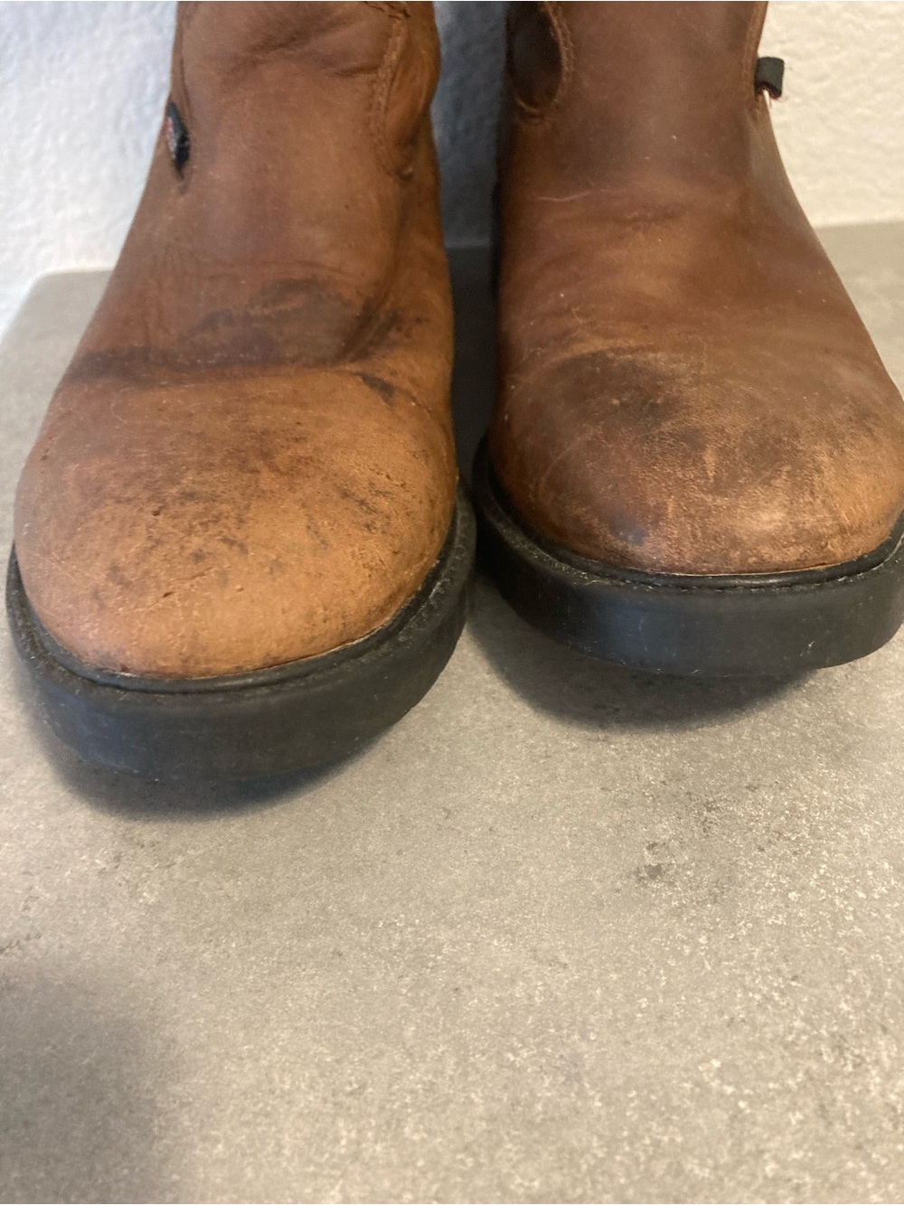 Justin Distressed Work Boot - Picture 2 of 10